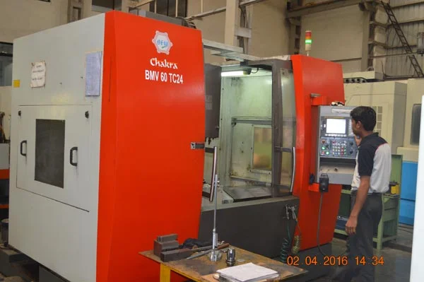 Vertical milling centre